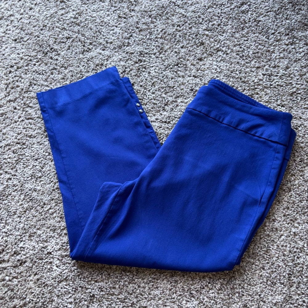 Counterparts Capris
Size 10! - Picture 8 of 10